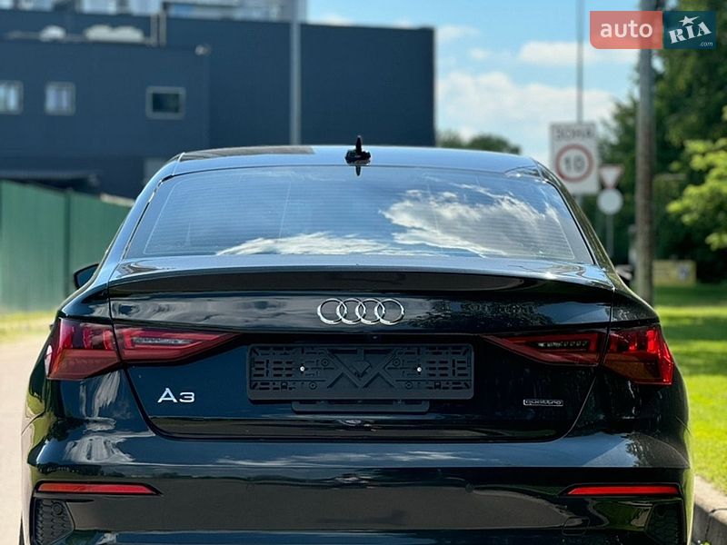 Седан Audi A3 2023 в Киеве