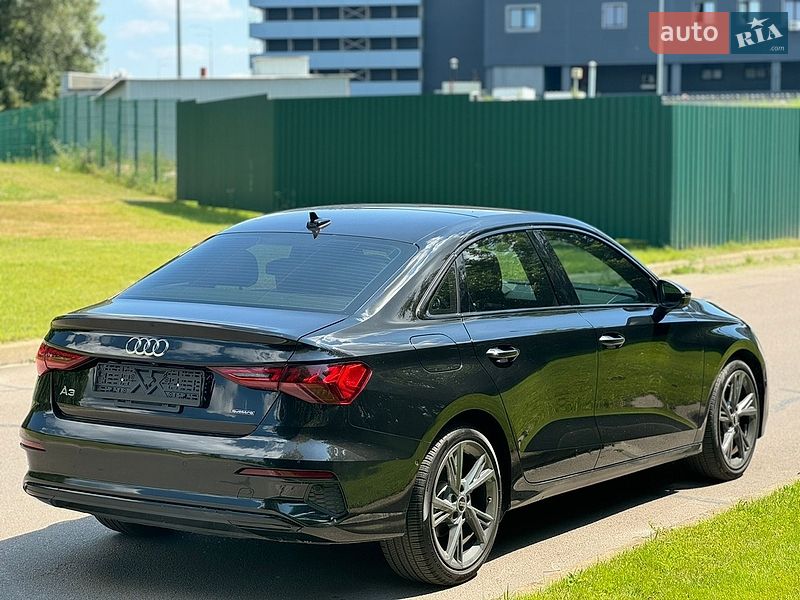 Седан Audi A3 2023 в Киеве