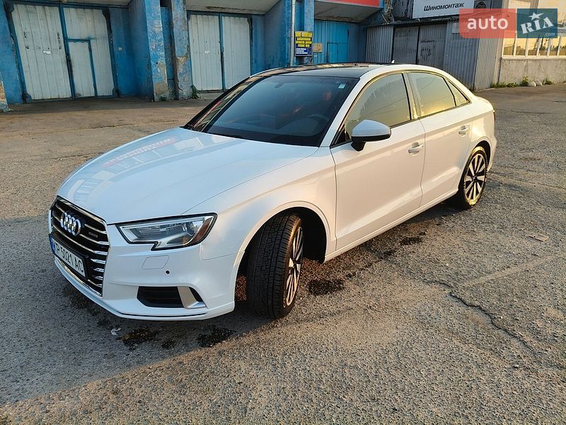 Седан Audi A3 2017 в Лозовой