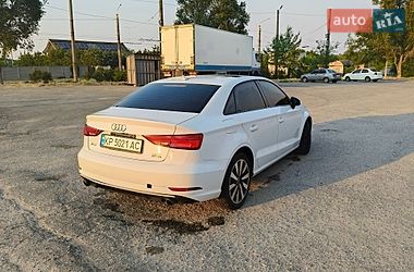 Седан Audi A3 2017 в Запоріжжі