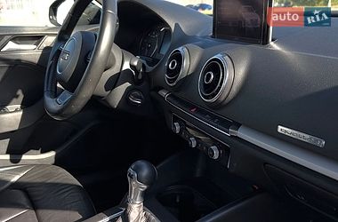 Седан Audi A3 2015 в Дніпрі