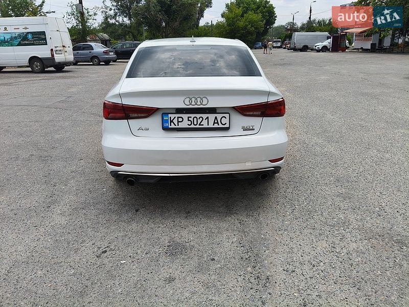 Седан Audi A3 2017 в Лозовой