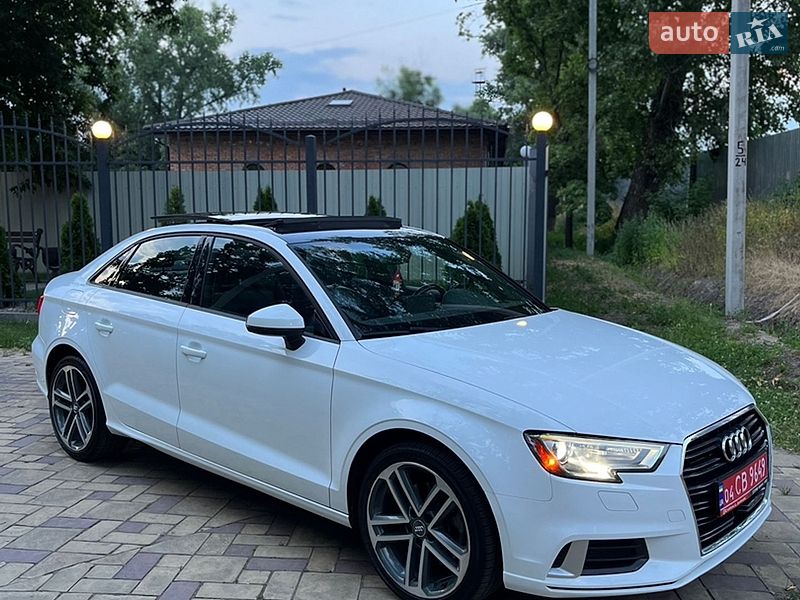 Седан Audi A3 2017 в Кременчуге