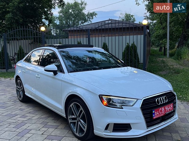 Седан Audi A3 2017 в Кременчуге