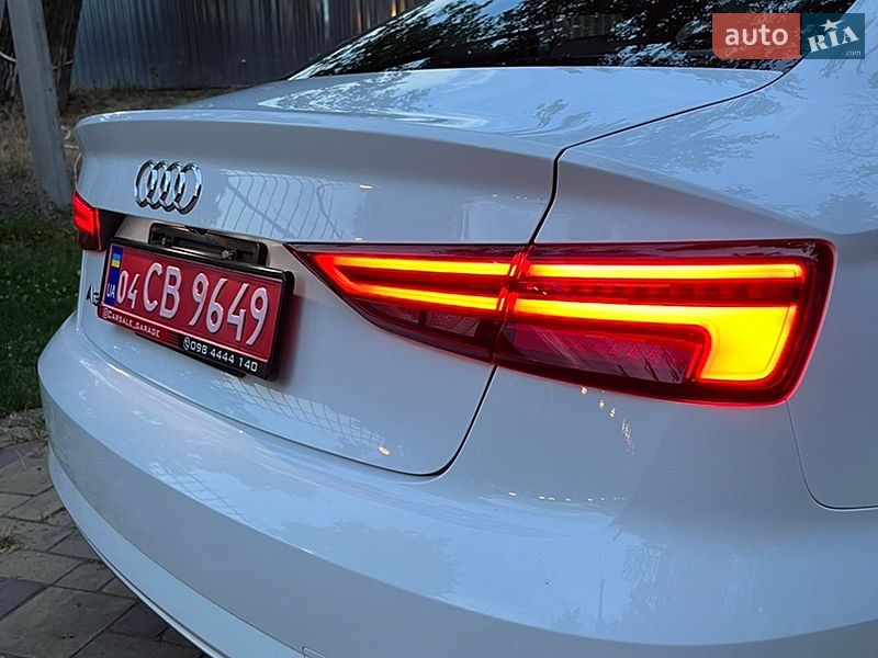 Седан Audi A3 2017 в Кременчуге