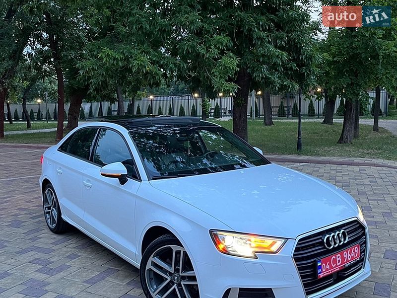 Седан Audi A3 2017 в Кременчуге