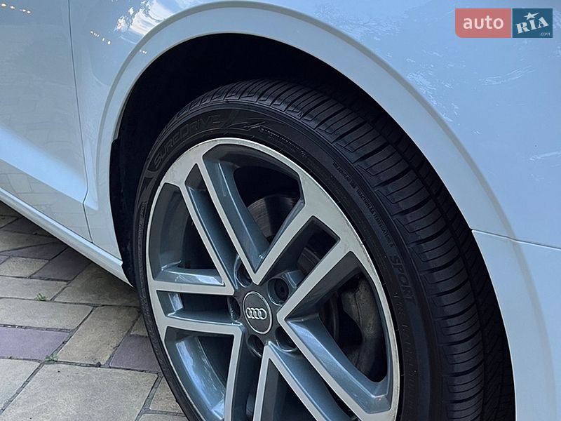 Седан Audi A3 2017 в Кременчуге