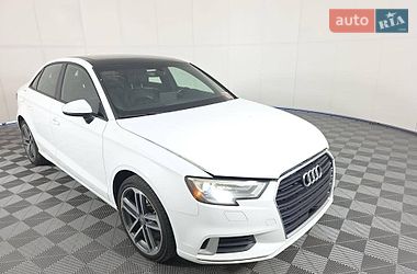 Седан Audi A3 2017 в Кременчуге