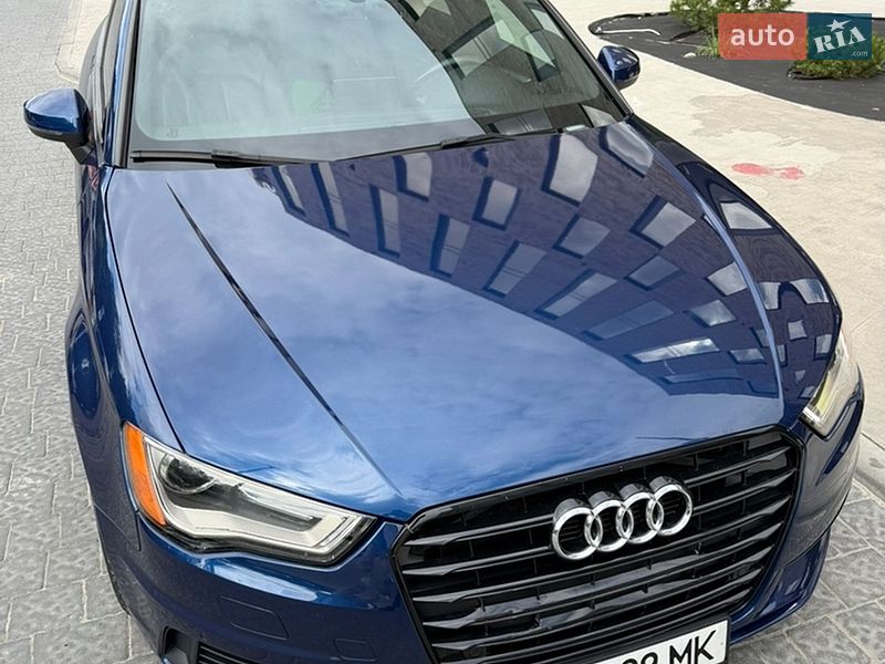 Седан Audi A3 2015 в Львове