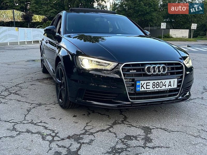 Седан Audi A3 2015 в Киеве