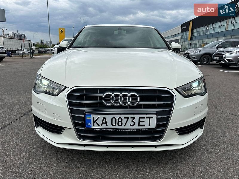 Седан Audi A3 2014 в Киеве