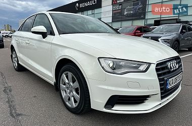 Седан Audi A3 2014 в Киеве