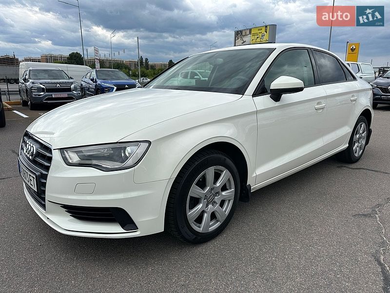 Седан Audi A3 2014 в Киеве