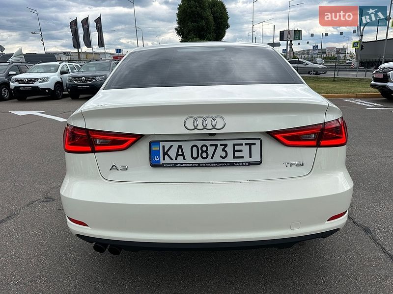 Седан Audi A3 2014 в Киеве