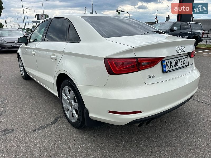 Седан Audi A3 2014 в Киеве