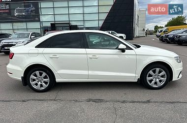 Седан Audi A3 2014 в Киеве