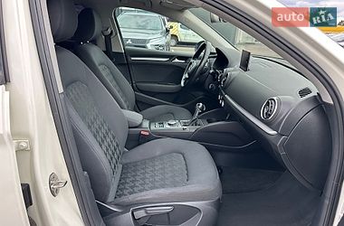Седан Audi A3 2014 в Киеве