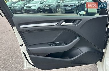 Седан Audi A3 2014 в Киеве