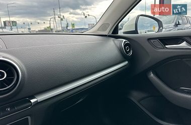 Седан Audi A3 2014 в Киеве