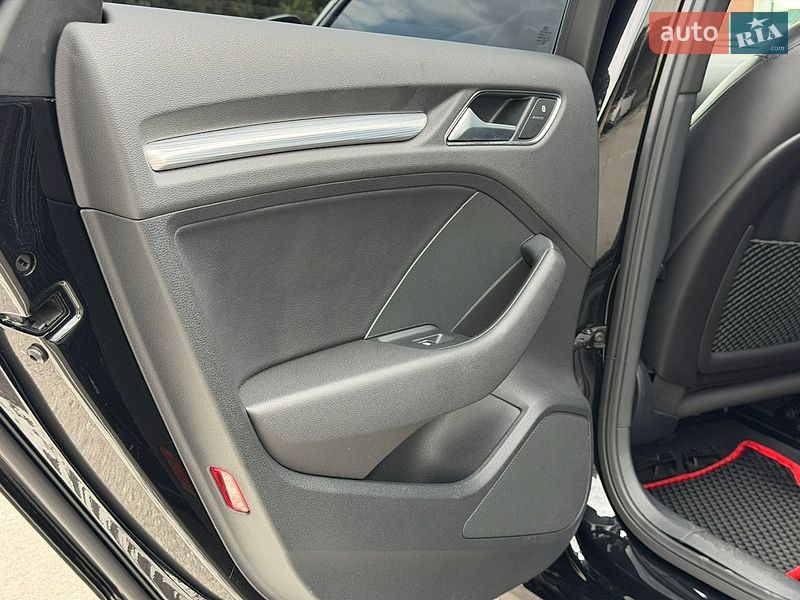 Седан Audi A3 2015 в Києві