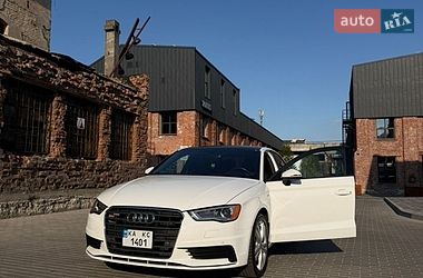 Седан Audi A3 2015 в Львове