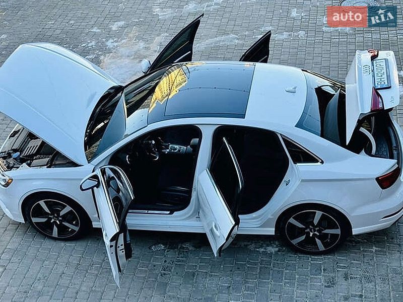 Седан Audi A3 2017 в Львові