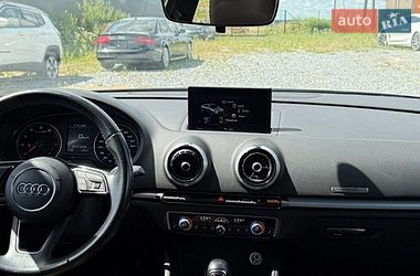 Седан Audi A3 2017 в Львове