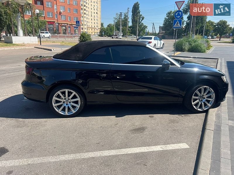 Кабриолет Audi A3 2016 в Киеве