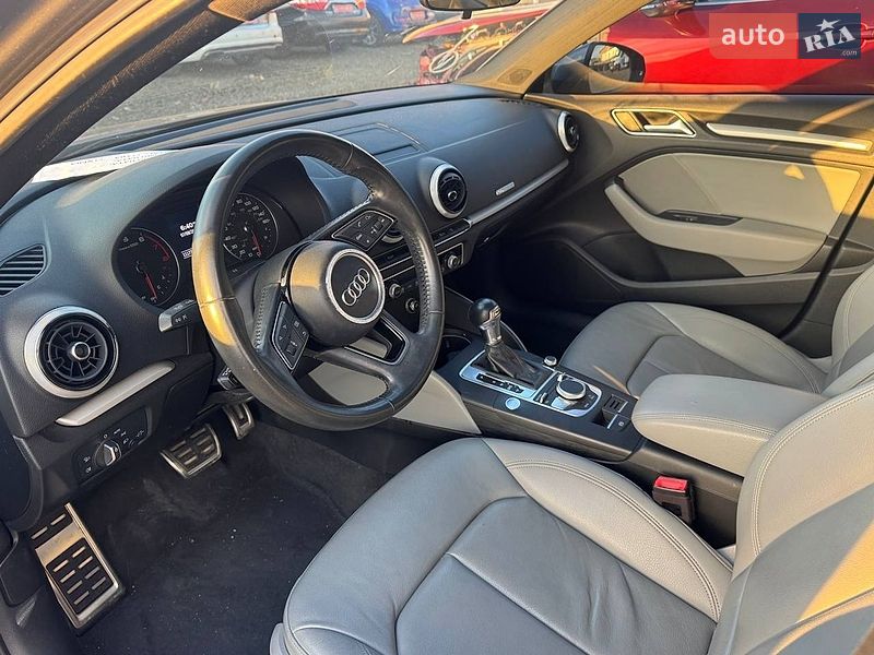 Седан Audi A3 2017 в Луцьку