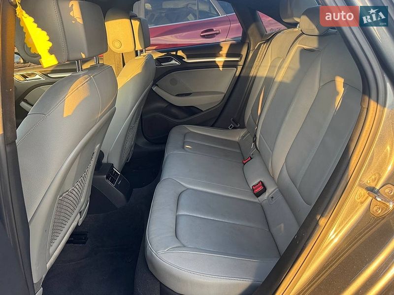 Седан Audi A3 2017 в Луцьку