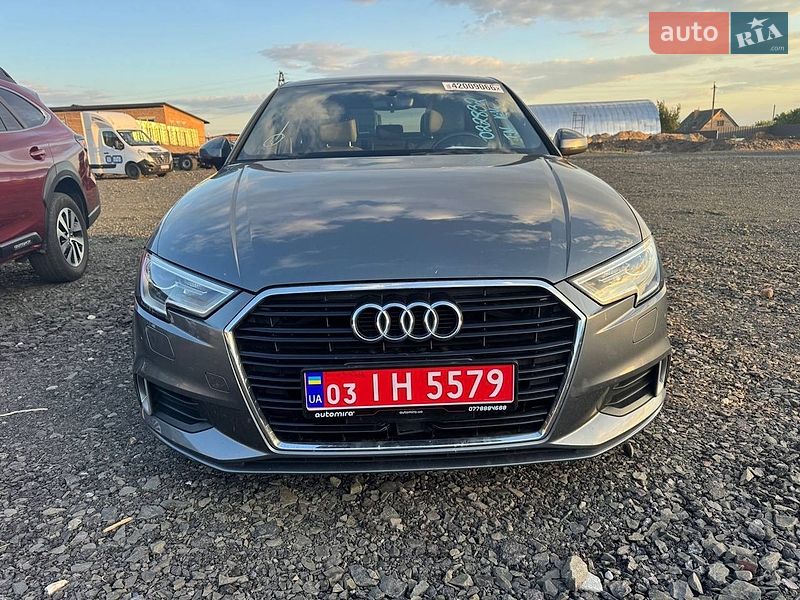 Седан Audi A3 2017 в Луцьку