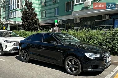 Седан Audi A3 2014 в Киеве