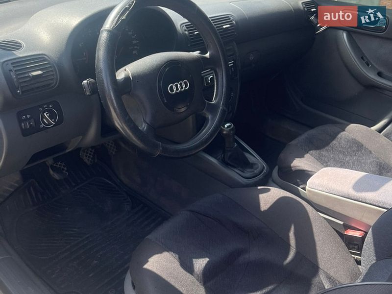 Хэтчбек Audi A3 1996 в Звягеле фото 10 Хэтчбек Audi A3 1996 в Звягеле