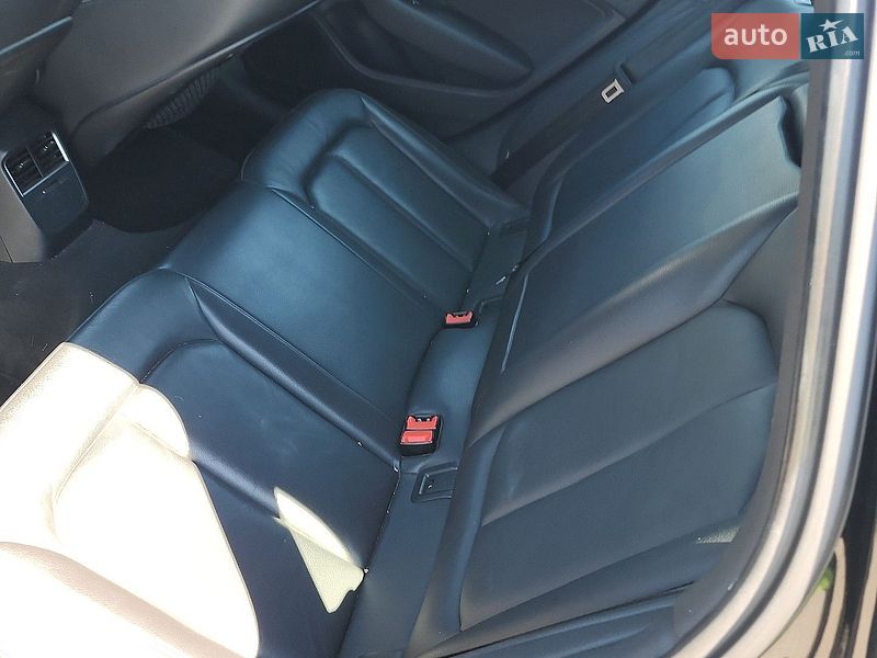 Хетчбек Audi A3 2016 в Бурштині