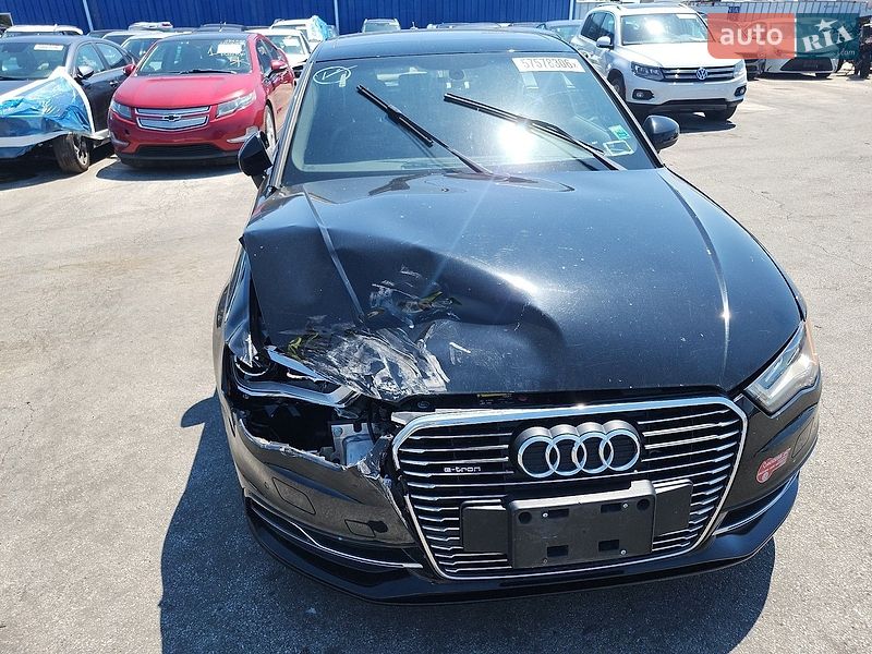 Хетчбек Audi A3 2016 в Бурштині