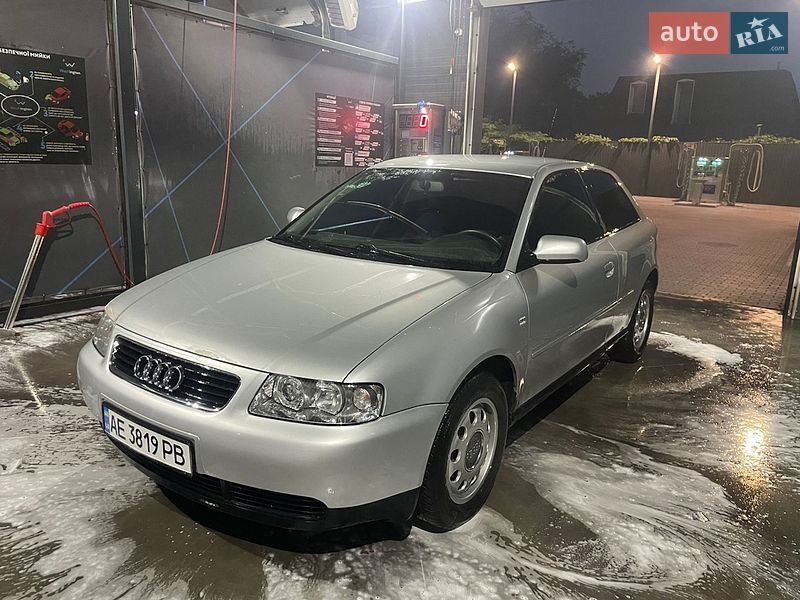 Хэтчбек Audi A3 2002 в Каменском