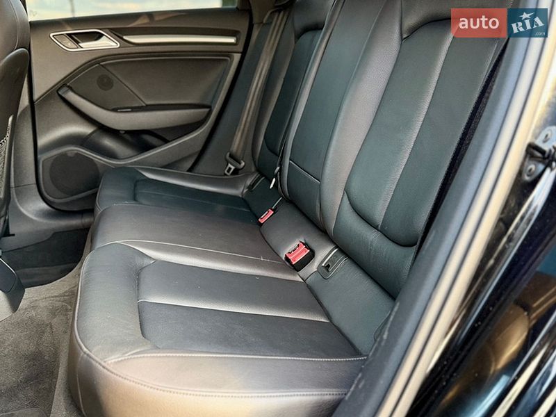 Седан Audi A3 2017 в Тернополе
