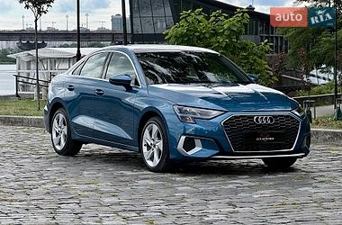 Седан Audi A3 2022 в Киеве