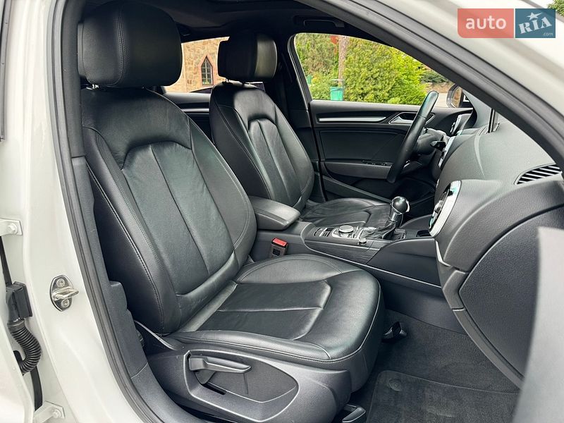 Седан Audi A3 2019 в Харкові