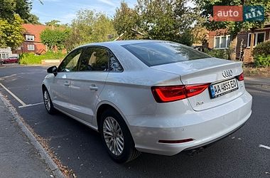 Седан Audi A3 2016 в Києві