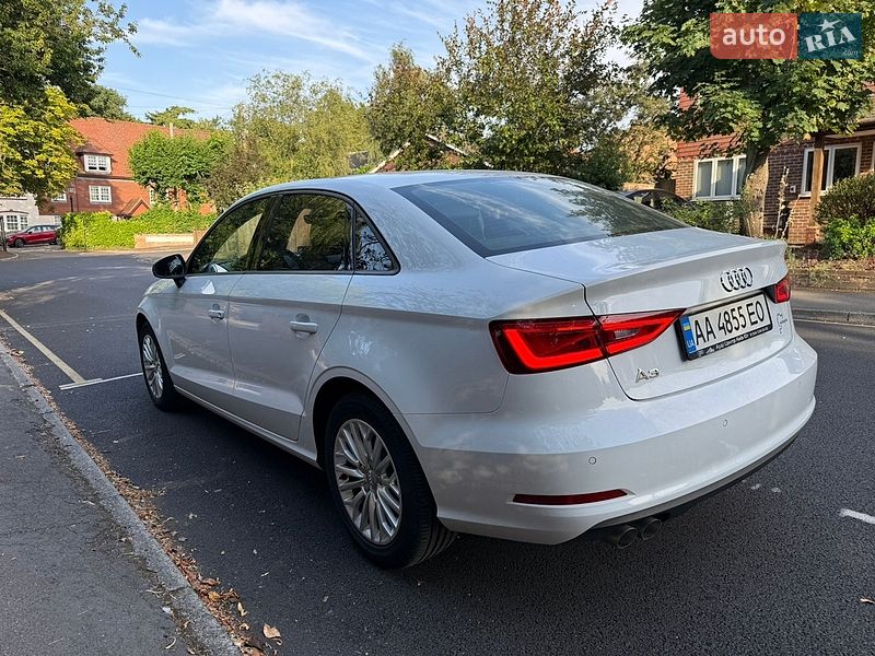 Седан Audi A3 2016 в Києві