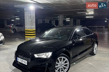 Седан Audi A3 2015 в Львове Седан Audi A3 2015 в Львове