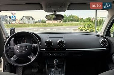 Седан Audi A3 2014 в Луцке