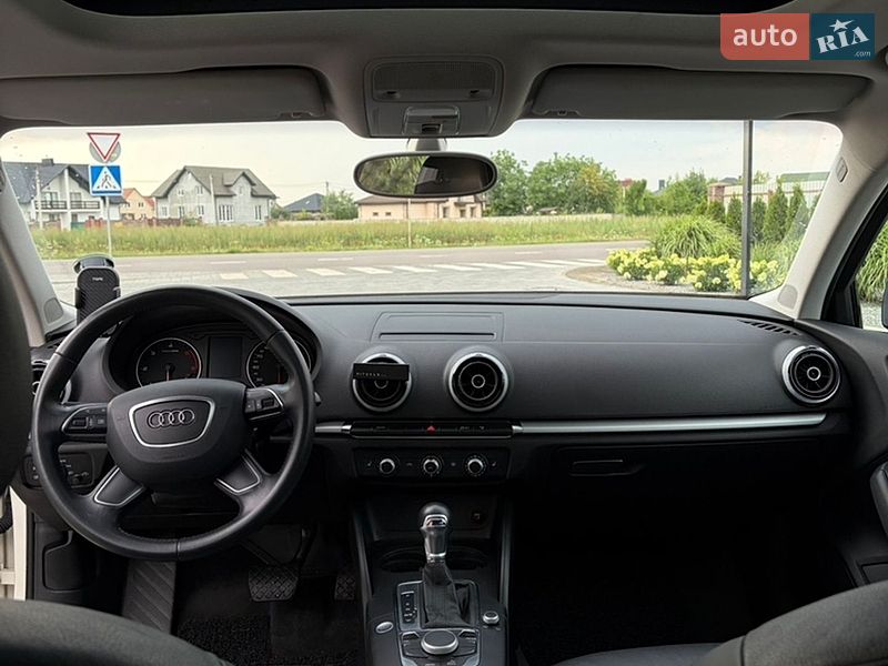 Седан Audi A3 2014 в Луцке