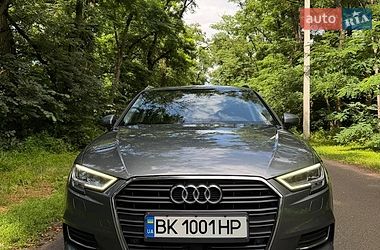 Хэтчбек Audi A3 2019 в Киеве фото 2 Хэтчбек Audi A3 2019 в Киеве