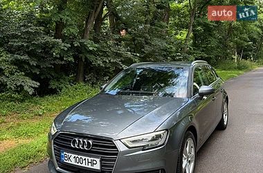 Хэтчбек Audi A3 2019 в Киеве фото 4 Хэтчбек Audi A3 2019 в Киеве