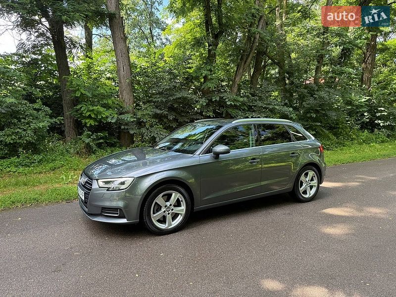 Хэтчбек Audi A3 2019 в Киеве фото 6 Хэтчбек Audi A3 2019 в Киеве