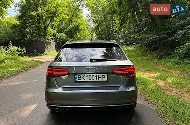 Хэтчбек Audi A3 2019 в Киеве фото 10 Хэтчбек Audi A3 2019 в Киеве