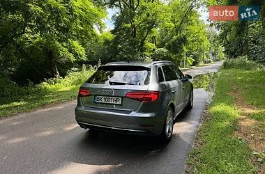 Хэтчбек Audi A3 2019 в Киеве фото 11 Хэтчбек Audi A3 2019 в Киеве
