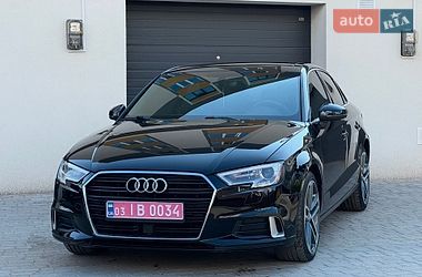 Седан Audi A3 2018 в Старокостянтинові